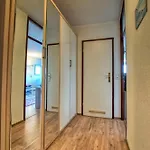 - Haus D, App 0d0606